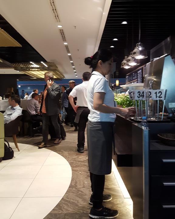 San Pino Dusseldorf Airport