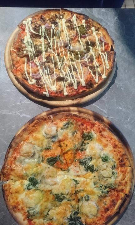 Guude Pizza