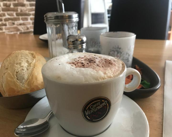 Leibniz Cafe