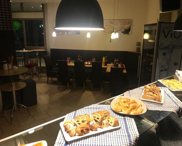 Leibniz Cafe