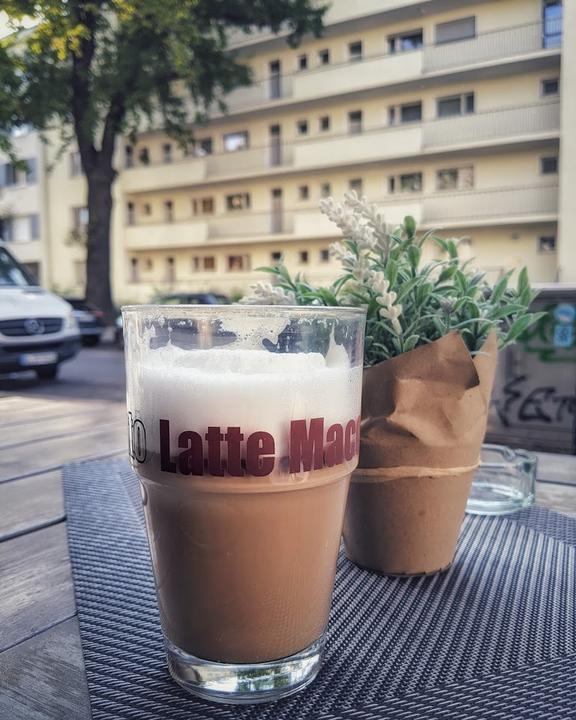 Leibniz Cafe