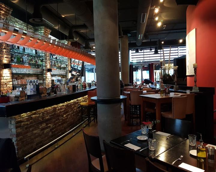 Riva Restaurant & Bar