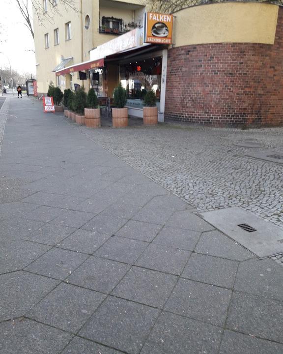 Falken Backerei & Cafe