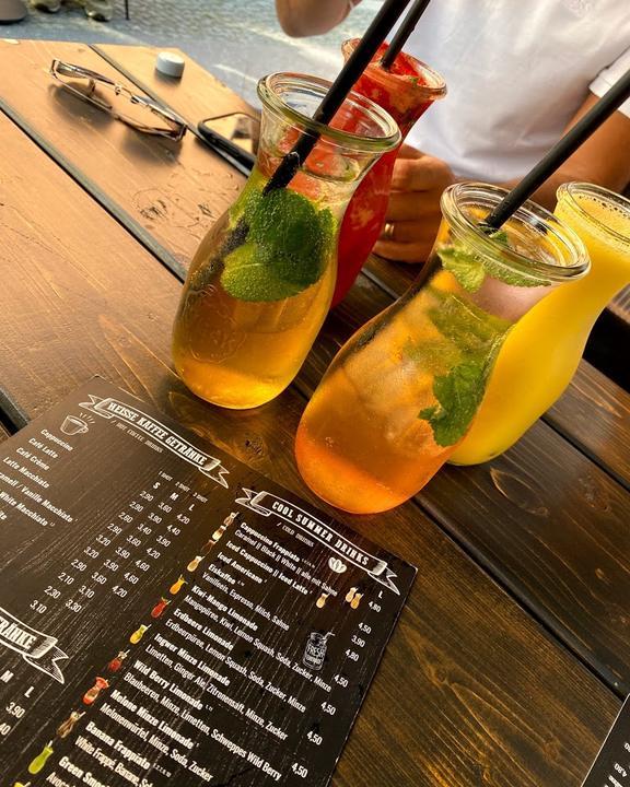 ama Cafe