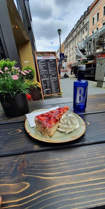 ama Cafe
