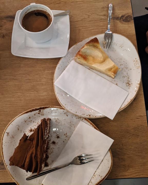 ama Cafe