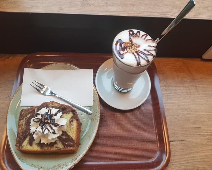 ama Cafe