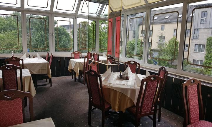 Royal Garden China Restaurant & Bar