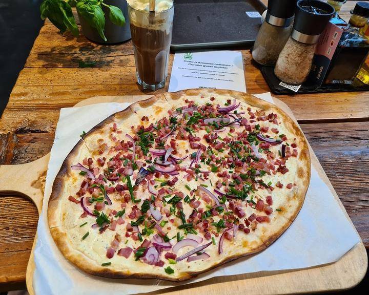 Little Green Rabbit - Unter den Linden