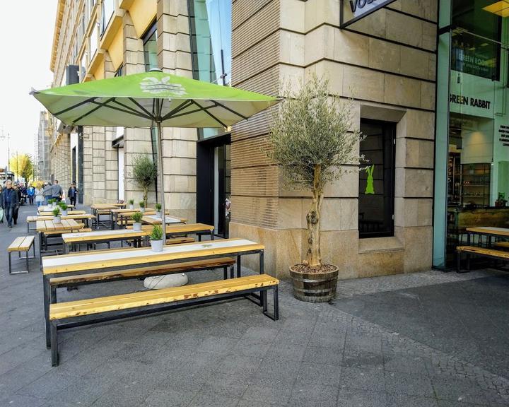 Little Green Rabbit - Unter den Linden