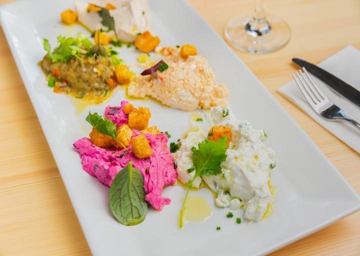 Kouzina Greekstreetfood & Wine