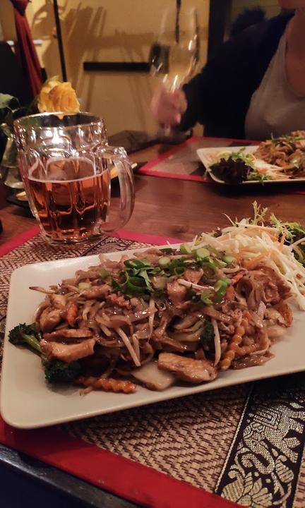 Red Chilli Thai Restaurant