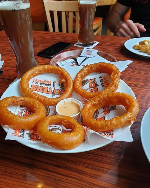 Hooters American Sports Bar