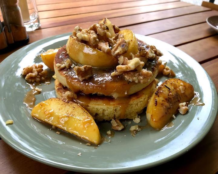 Tommy's Pancakes and Bistro