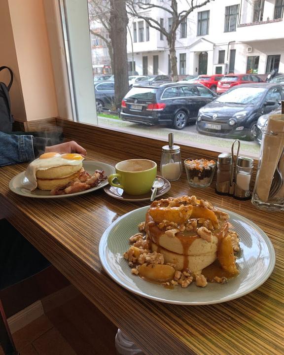 Tommy's Pancakes and Bistro