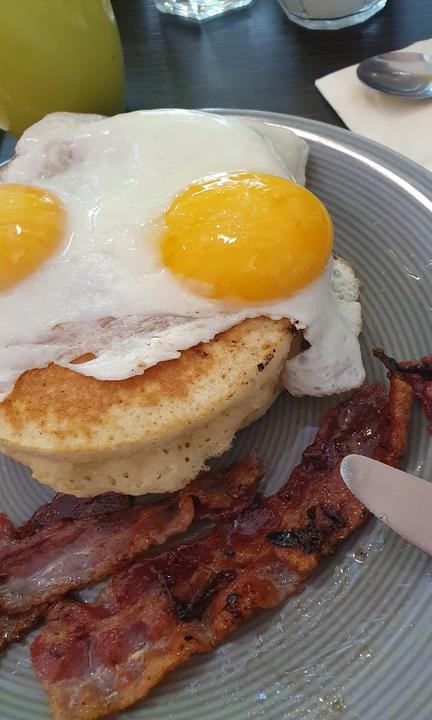 Tommy's Pancakes and Bistro
