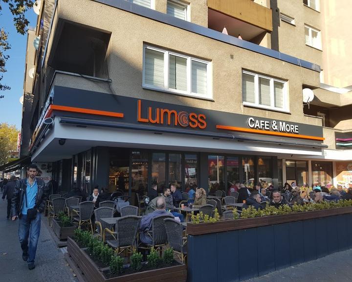 Lumoss Cafe & More