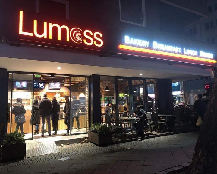 Lumoss Cafe & More
