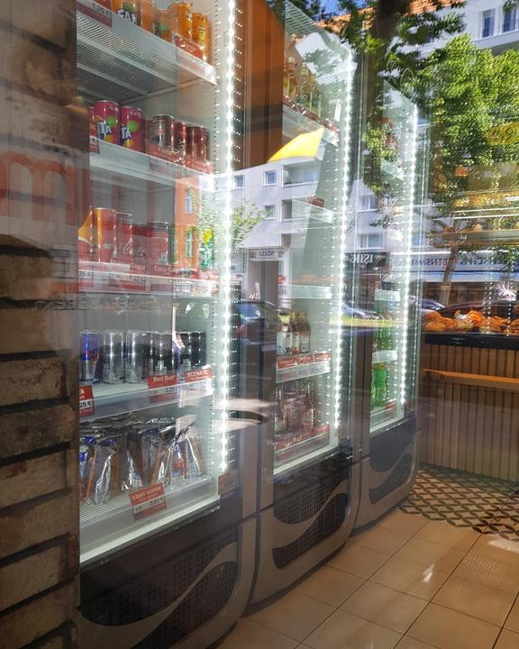 Lumoss Cafe & More