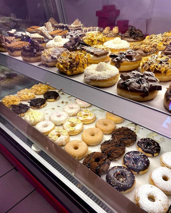 Royal Donuts