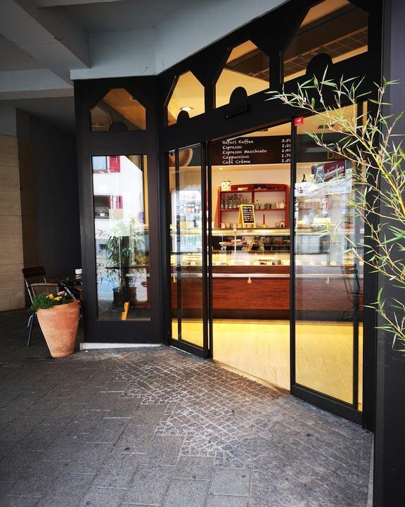 Mozart Cafe