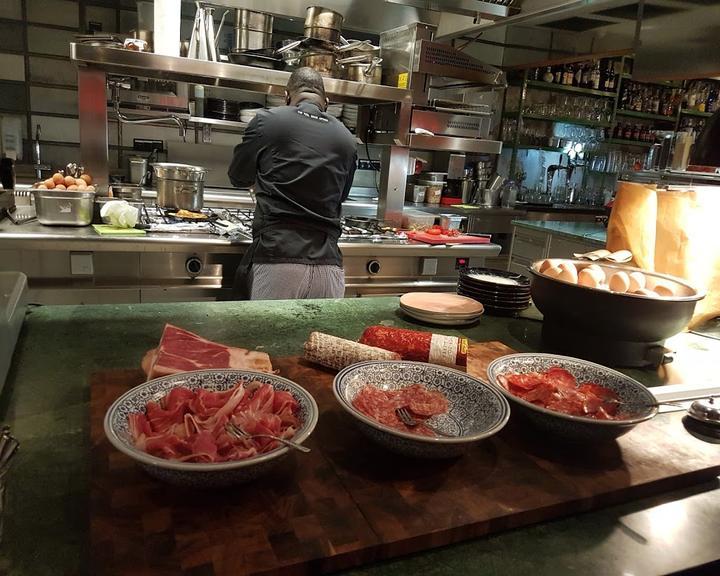 Bar Shuka Restaurant