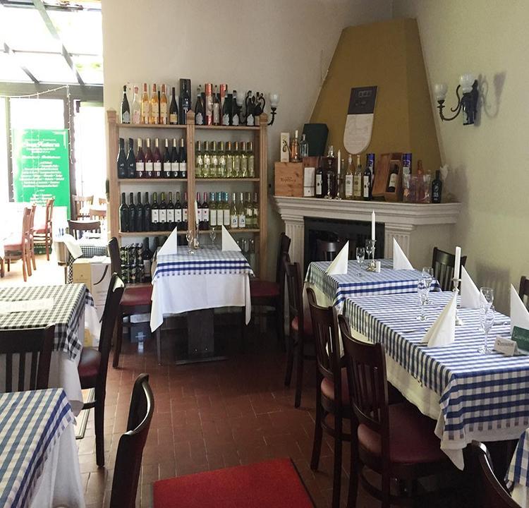 Trattoria Casa Italiana