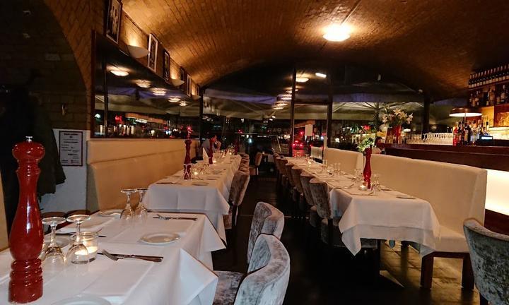 Petrocelli's Bar