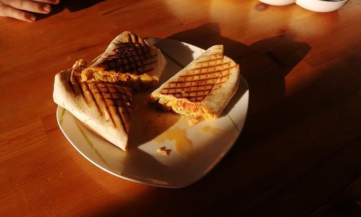 yade Foodstation