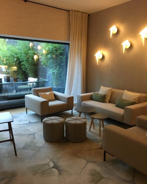AC Lounge