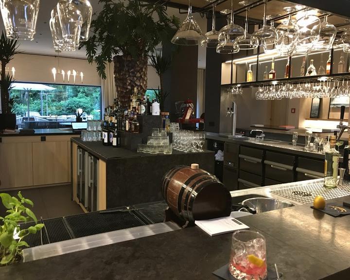 AC Lounge