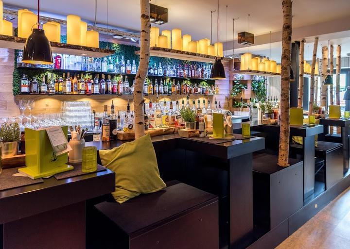 Hans im Gluck Burgergrill and Bar