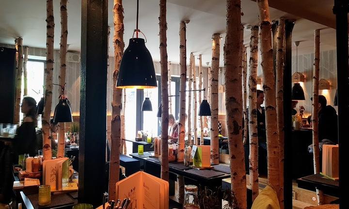 Hans im Gluck Burgergrill and Bar