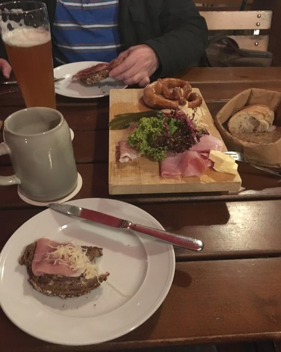 Wirtshaus Zum Graenen Baum