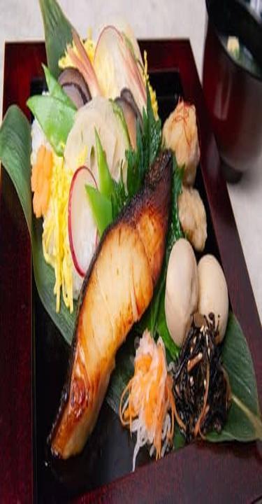 MOTOMURA Premium Sushi