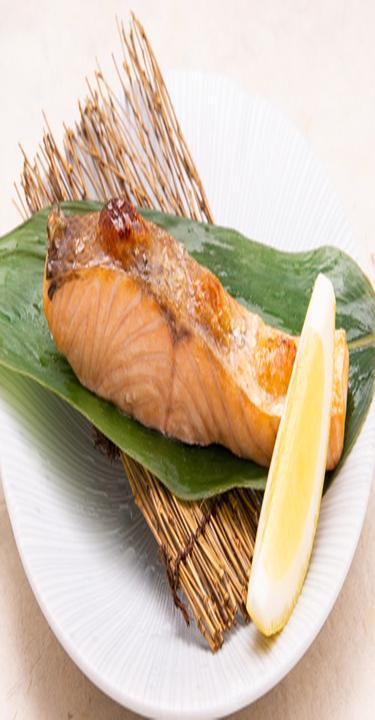 MOTOMURA Premium Sushi