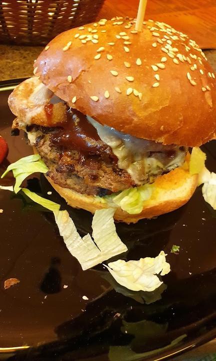 mobro Burger & Fries