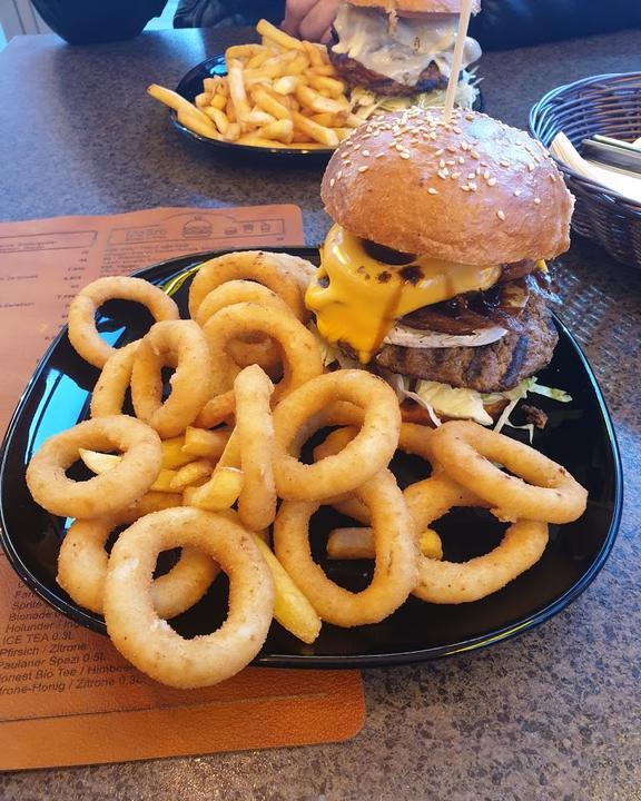mobro Burger & Fries