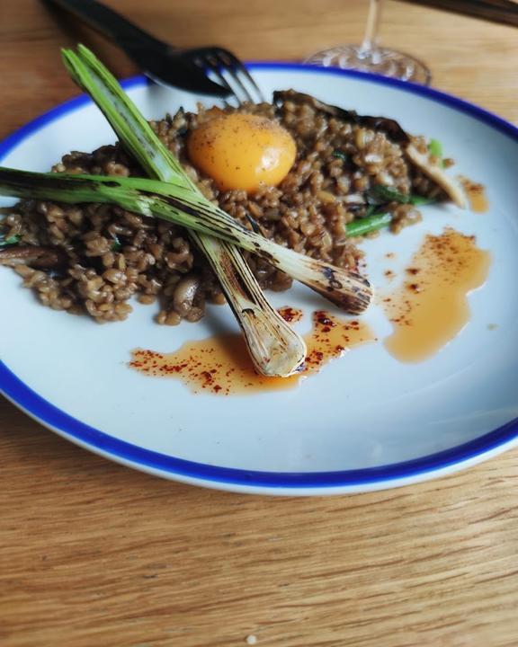 Mezze Bar by MontRaw