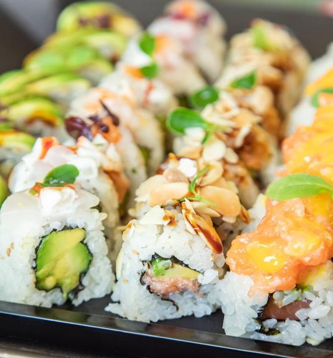 Maki Sushi Und Burrito