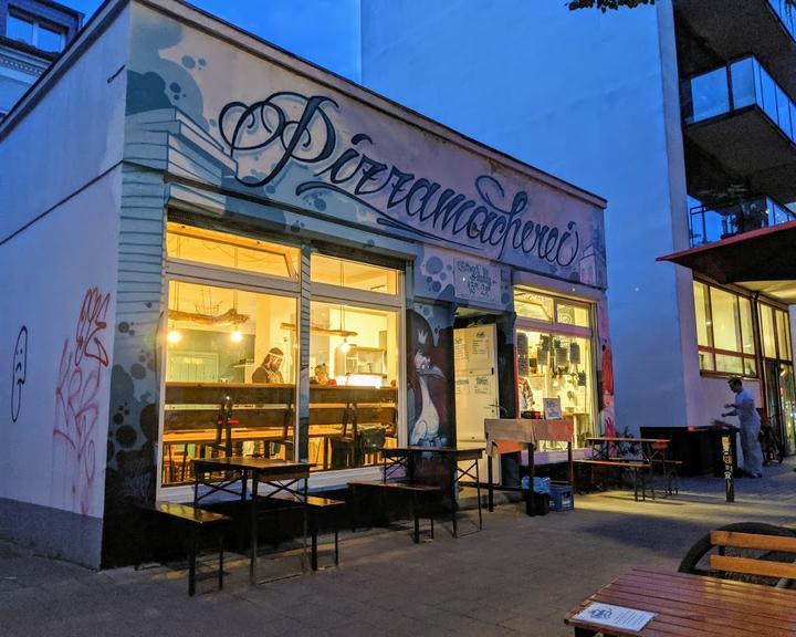 Pizzamacherei