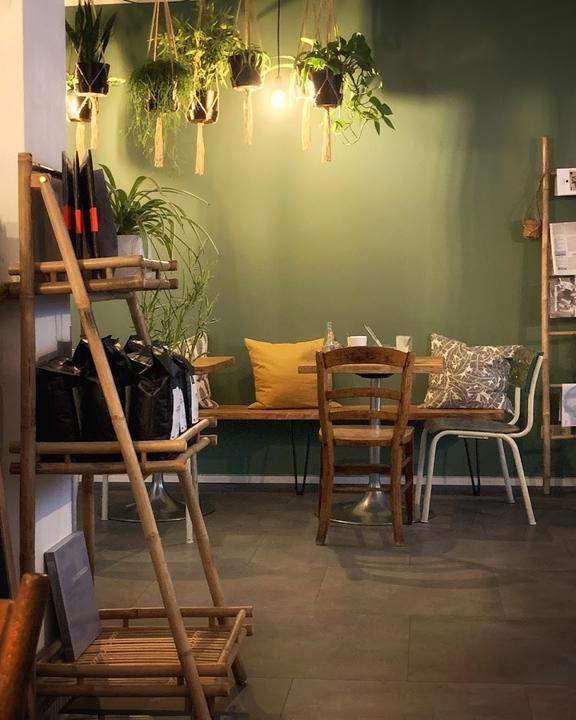 Cafe Miu
