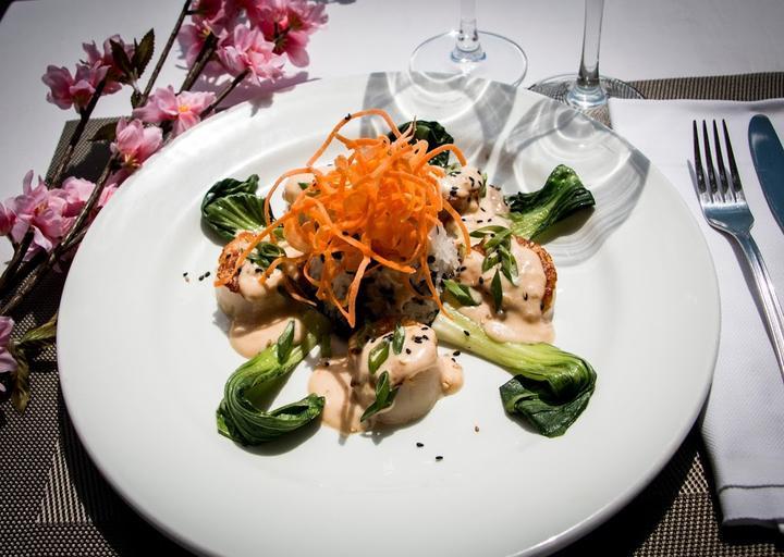 Spoon Restaurant & Bar