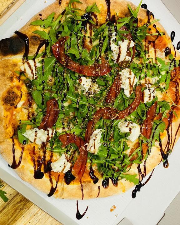 Pizzeria "Kruste"