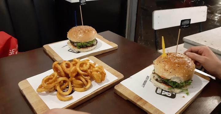 Burgerzimmer V