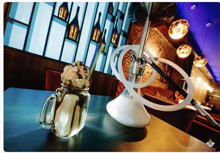 Nineties Shisha-Bar-Lounge