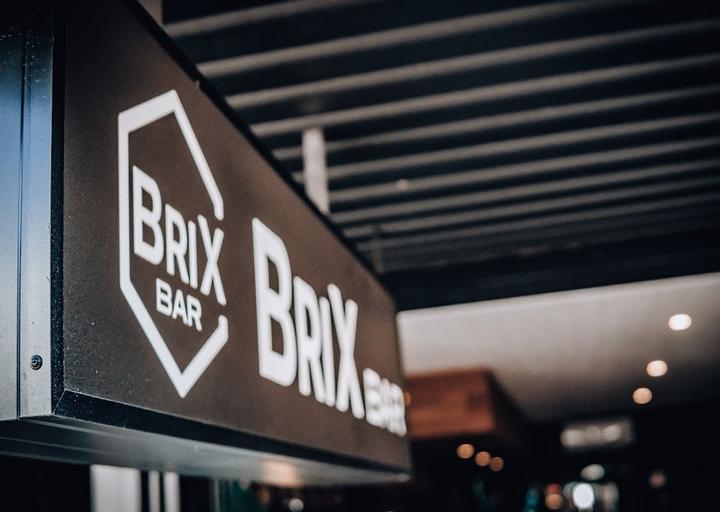 Brix Bar & Lounge