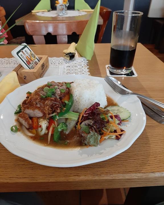Pranee's Thai Restaurant