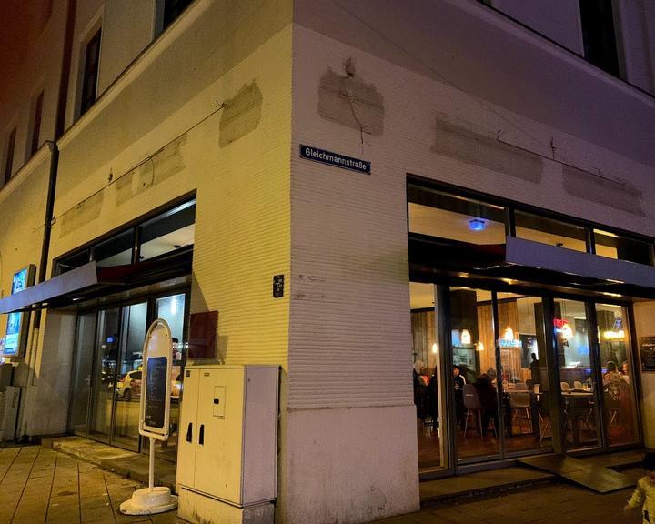 Huuloo Teehaus und asiatisches Restaurant