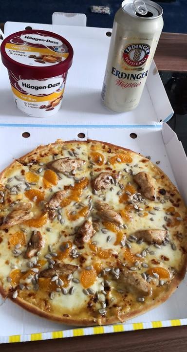Call a Pizza